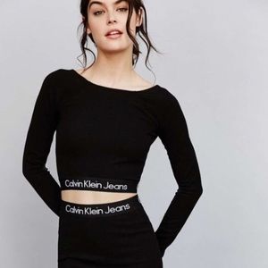 CALVIN KLEIN; Crop top